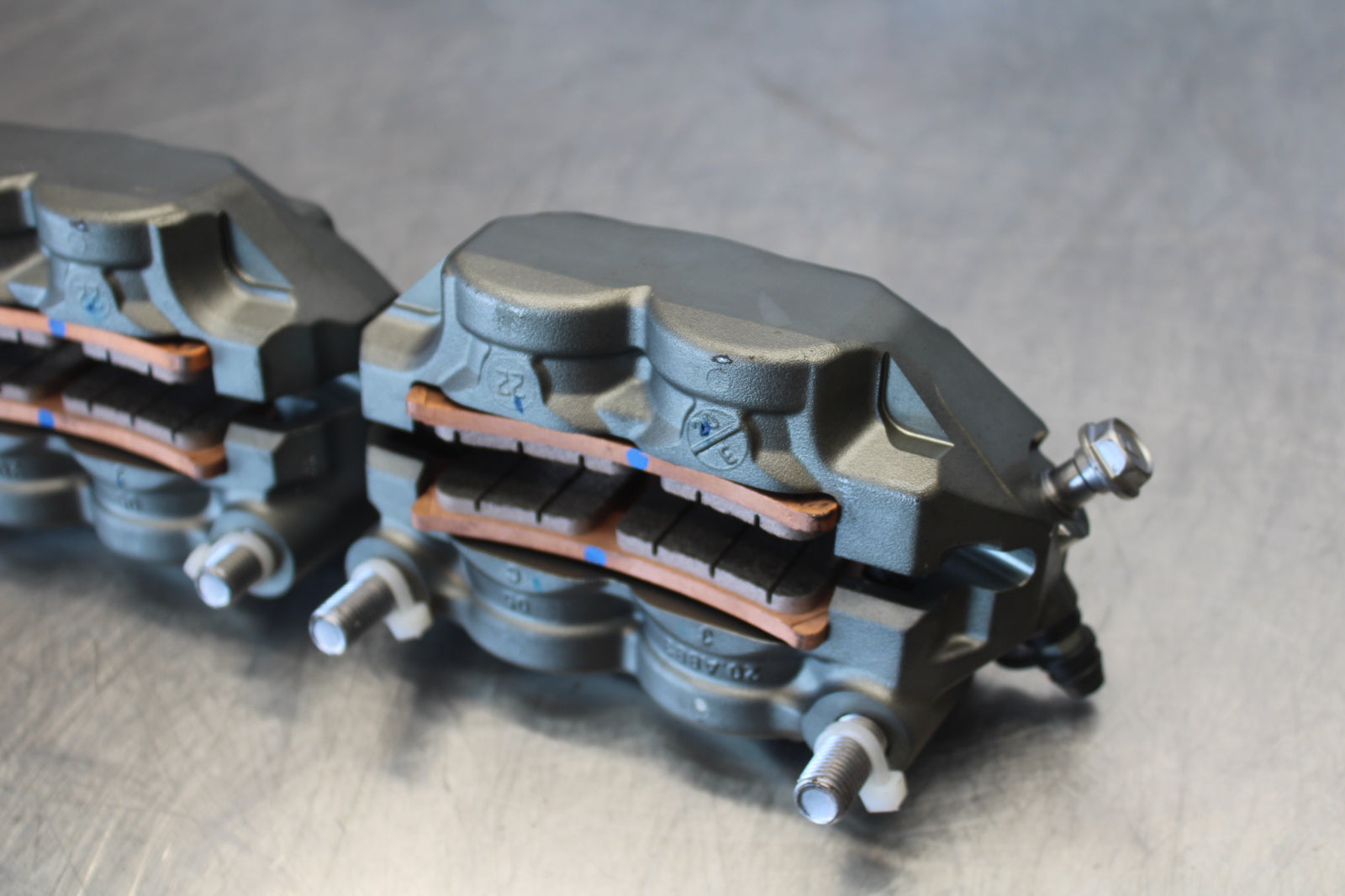 23-24 KAWASAKI NINJA ZX14R NEW!! RIGHT LEFT FRONT BRAKE CALIPER SET PAIR BB169