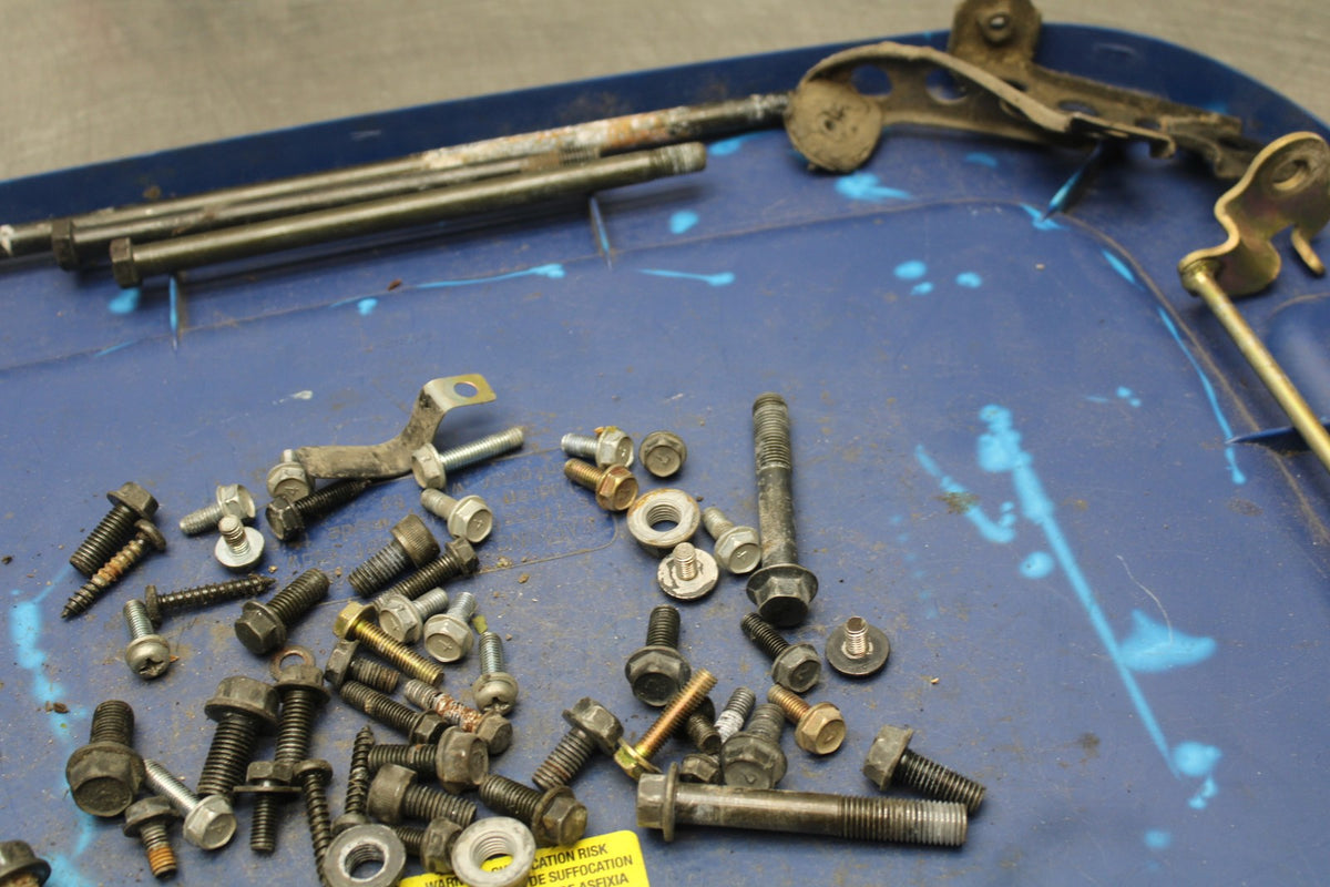 96 KAWASAKI NINJA 500 EX500A MOUNTING BOLTS HARDWARE MOTOR SCREWS BB768
