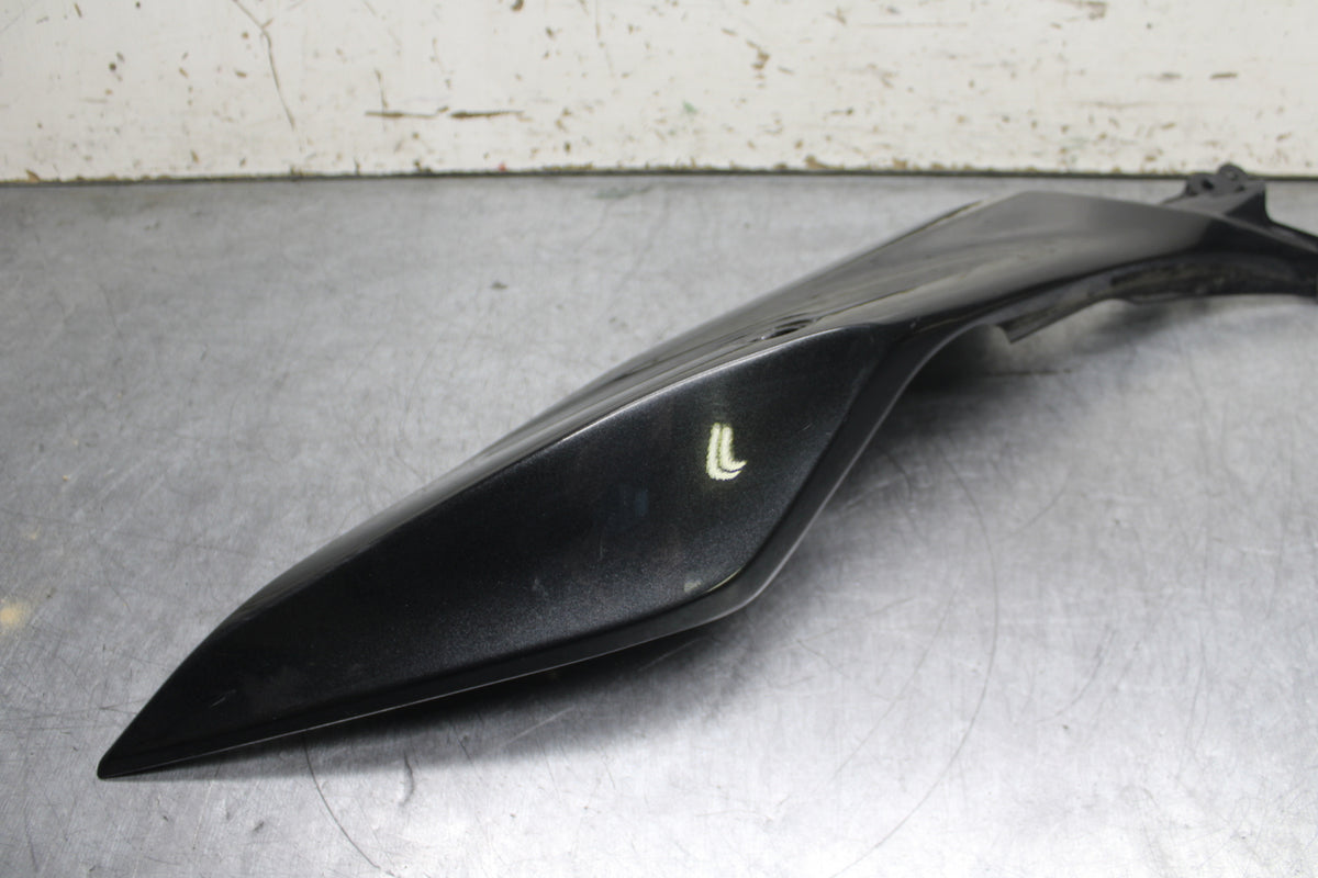 18-23 KAWASAKI NINJA 400 EX400 ABS LEFT REAR BACK TAIL FAIRING COWL SHROUD BB747