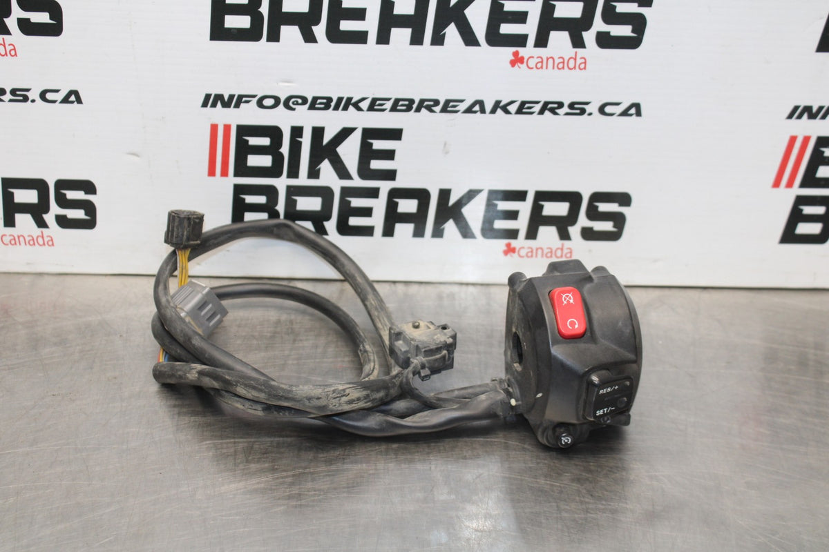 15 TRIUMPH TIGER 800 RIGHT CLIP ON HANDLE KILL OFF START SWITCH SWITCHES BB873