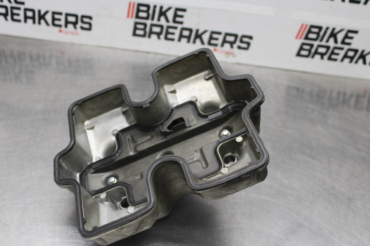 84 HONDA INTERCEPTOR 1000 VF1000F ENGINE TOP CYLINDER HEAD COVER SET BB878