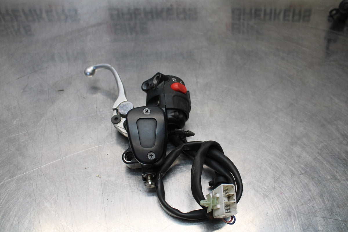 05 TRIUMPH ROCKET III FRONT BRAKE MASTER CYLINDER BB186