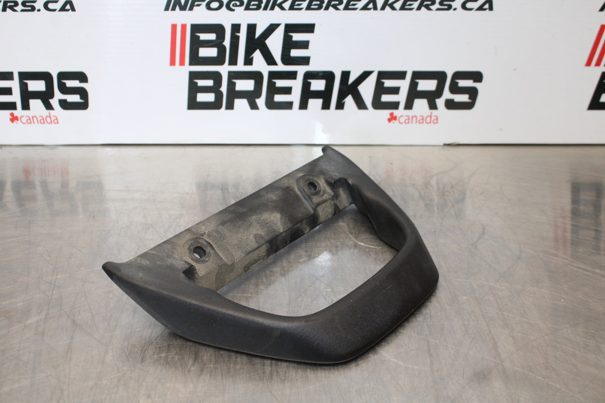 04-09 SUZUKI GS500F PASSENGER REAR SEAT GRAB BAR HANDLE BB165