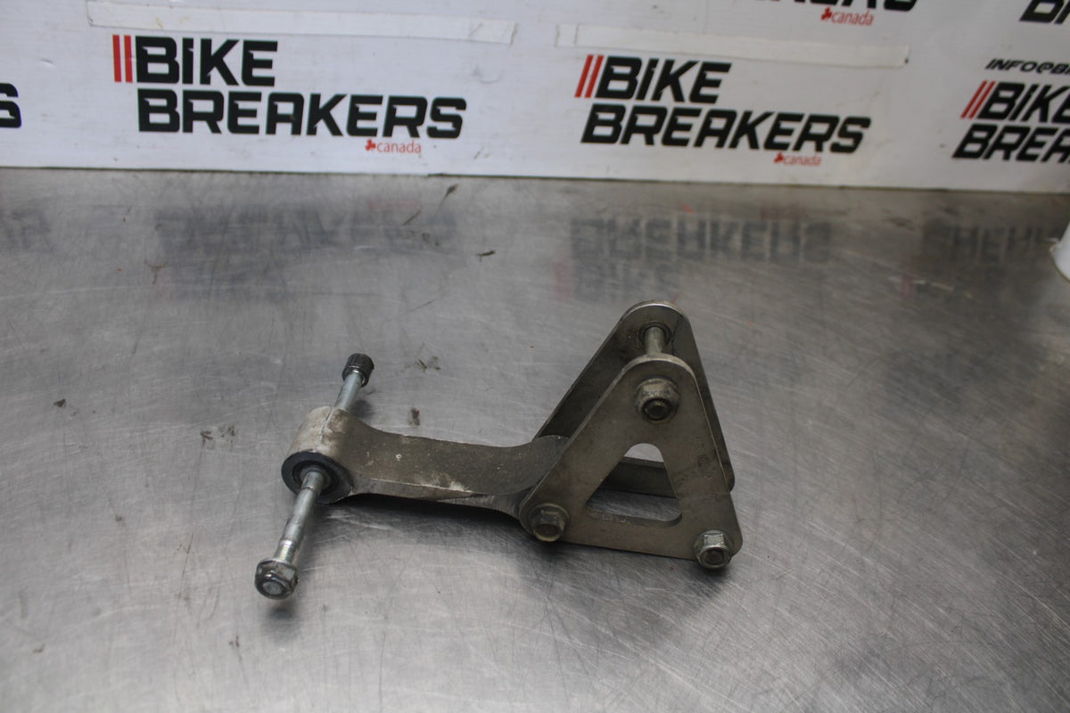 00-01 HONDA CBR929RR REAR DOGBONE SHOCK LINKAGE LINK BB925