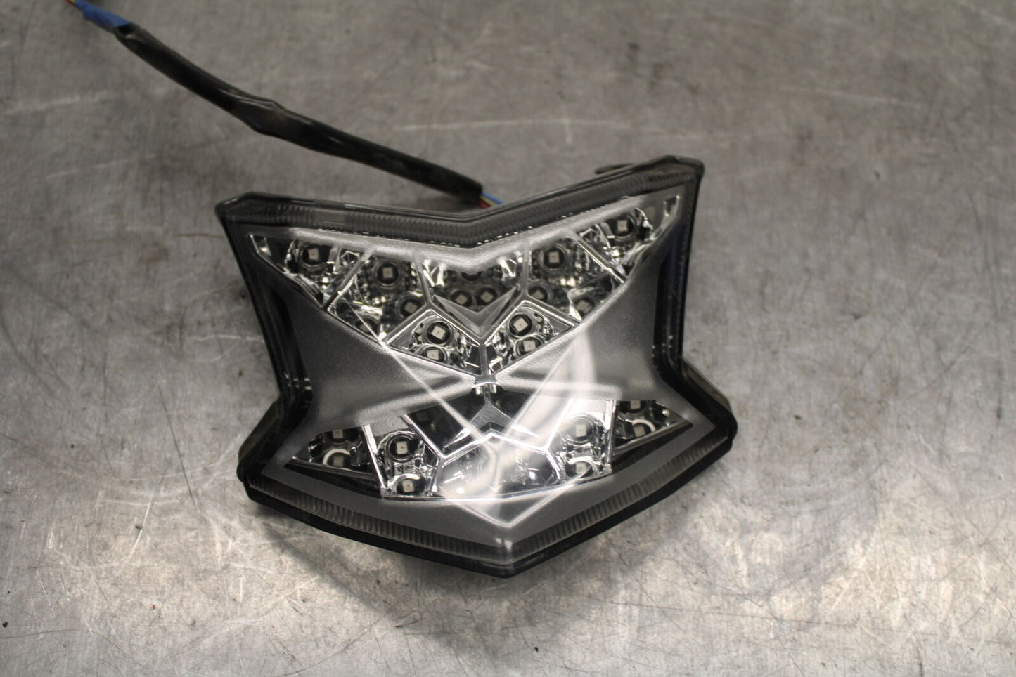 18-24 KAWASAKI NINJA 650 REAR TAIL TAILLIGHT BACK BRAKE LIGHT BB725