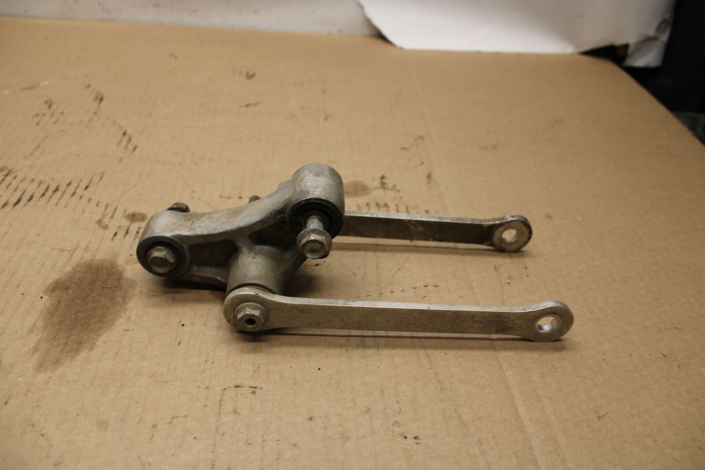 07-08 KAWASAKI NINJA ZX6R REAR DOGBONE SHOCK LINKAGE LINK BB274b