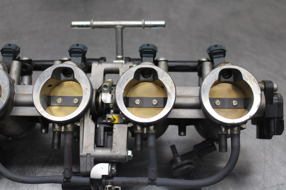 07-08 KAWASAKI NINJA ZX6R MAIN FUEL INJECTORS / THROTTLE BODIES BB937