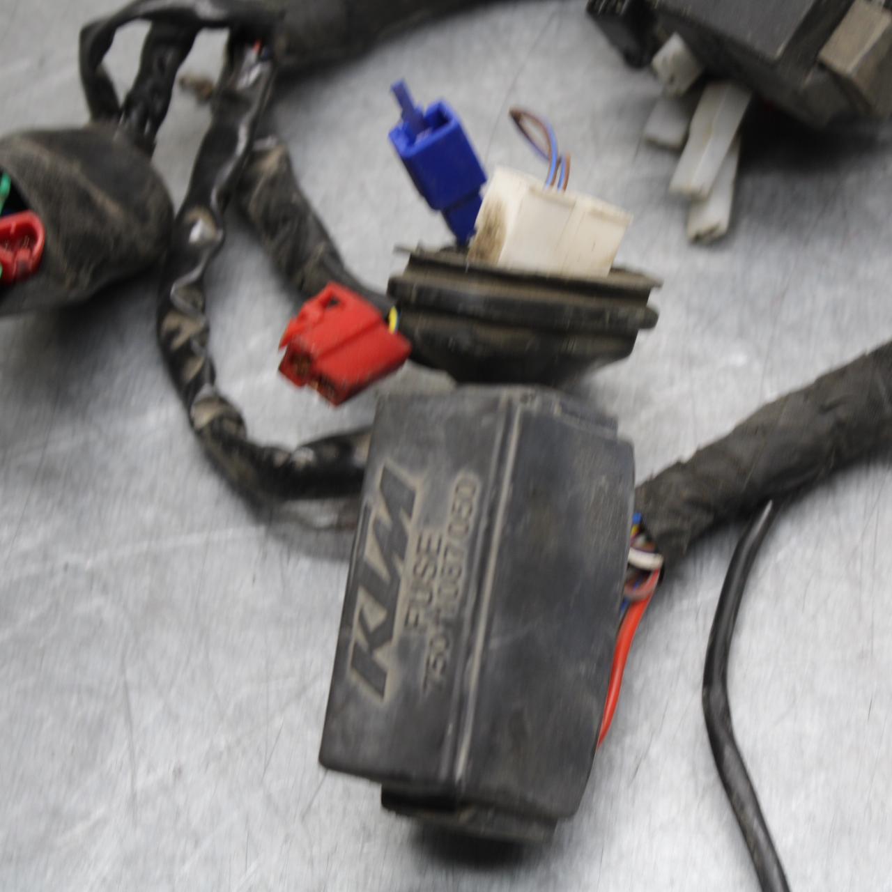 16-24 KTM 390 RC MAIN ENGINE WIRING HARNESS MOTOR WIRE LOOM BB648