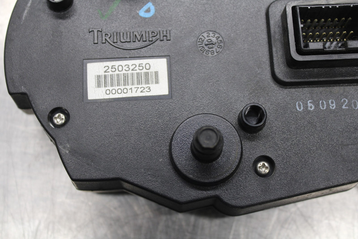 05-08 TRIUMPH SPEED TRIPLE 1050 SPEEDO GAUGES DISPLAY CLUSTER SPEEDOMETER BB933