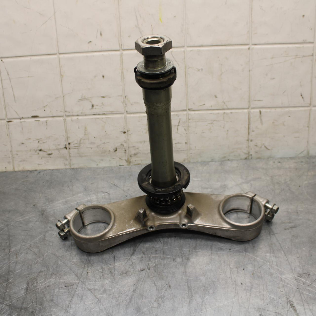 03 KAWASAKI ZX12R FRONT FORKS CLAMP LOWER TRIPLE TREE STEM BB472