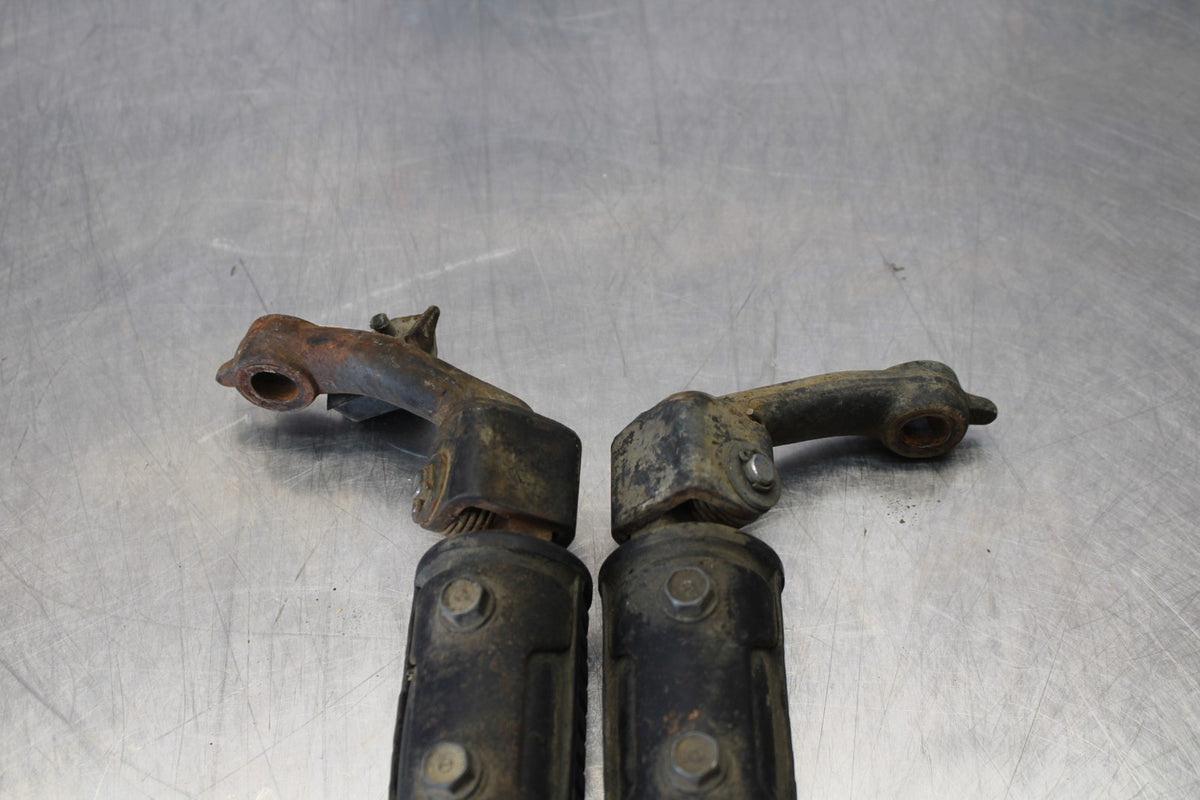 76-77 HONDA GOLDWING 1000 FRONT FOOT RESTS PEGS STEPS SET PAIR BB171