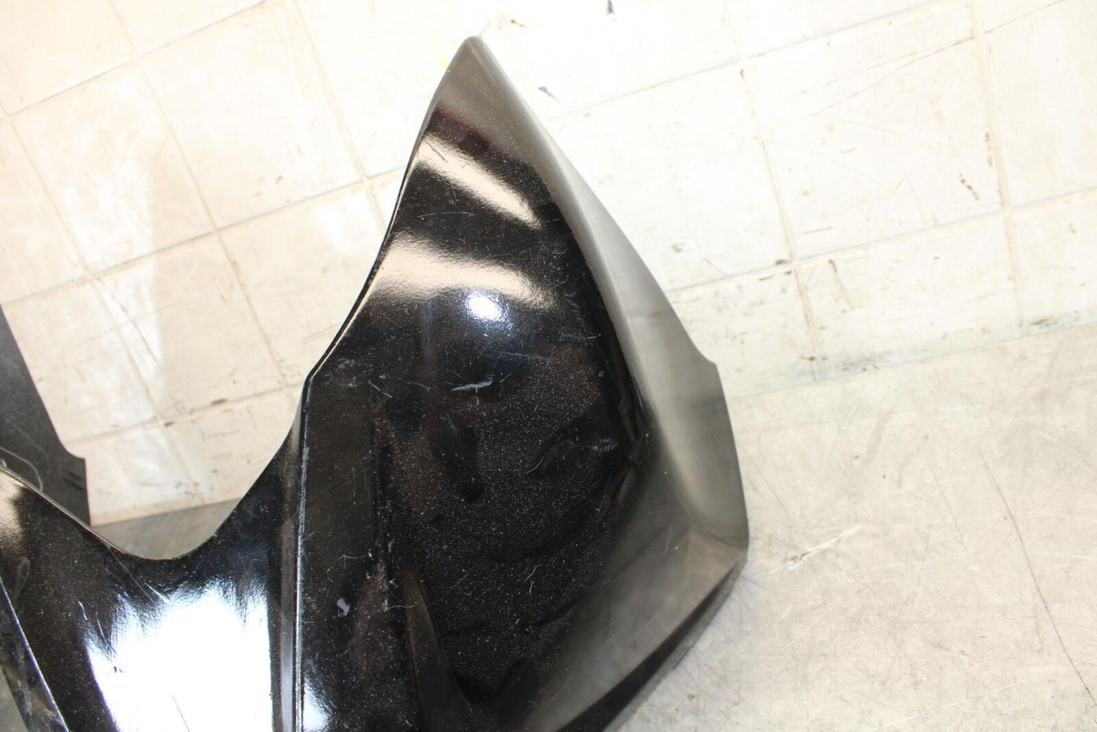2008 Suzuki GSXR1000 FRONT GAS TANK FUEL CELL FAIRING COWL COVER TRIM BB519