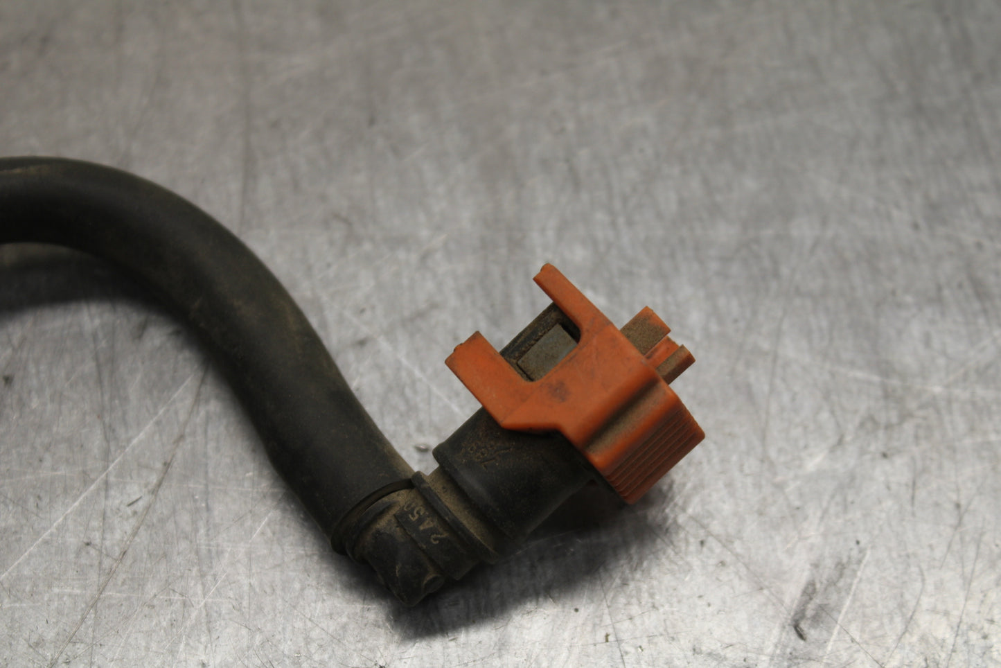 04-05 YAMAHA YZF R1 FUEL HOSE GAS LINE TUBE PIPE BB131