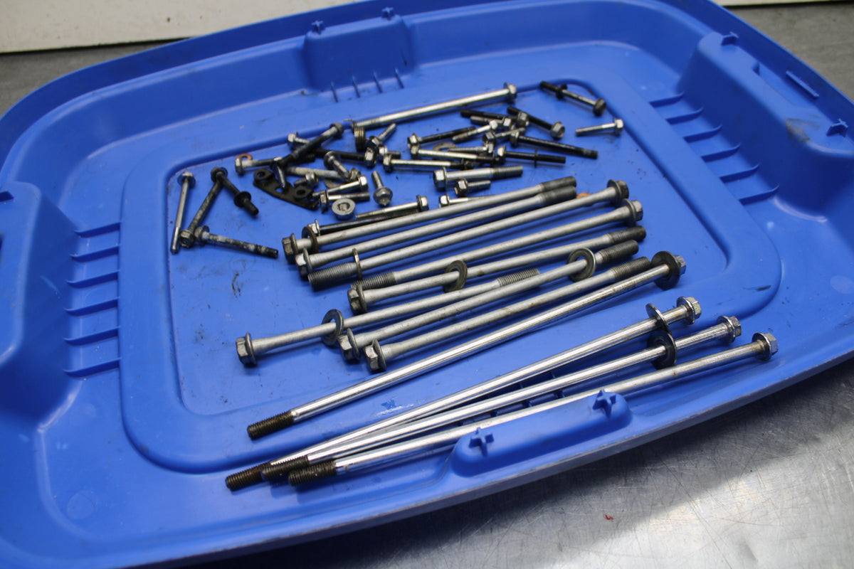 87-03 SUZUKI INTRUDER 1400 VS1400GLP ENGINE BOLTS HARDWARE BB752