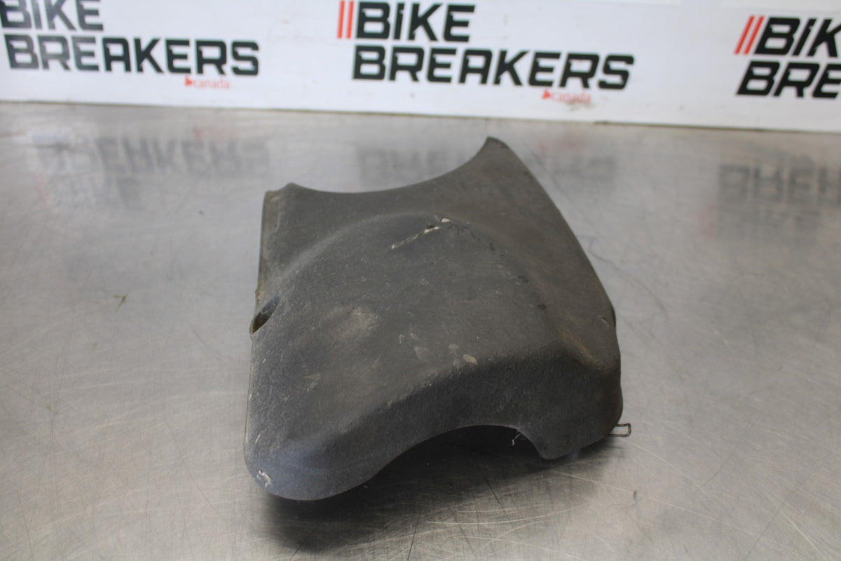 95 HONDA SHADOW 1100 ENGINE DRIVE SPROCKET COVER BB885