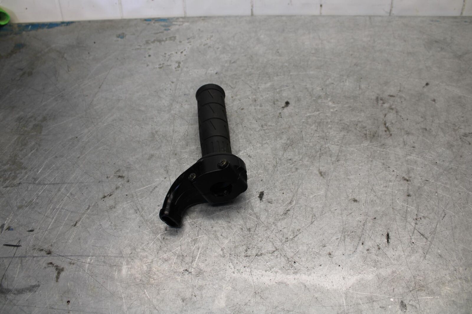 06-07 KAWASAKI NINJA ZX14R THROTTLE CABLE LINE HOUSING GUIDE TUBE bb433