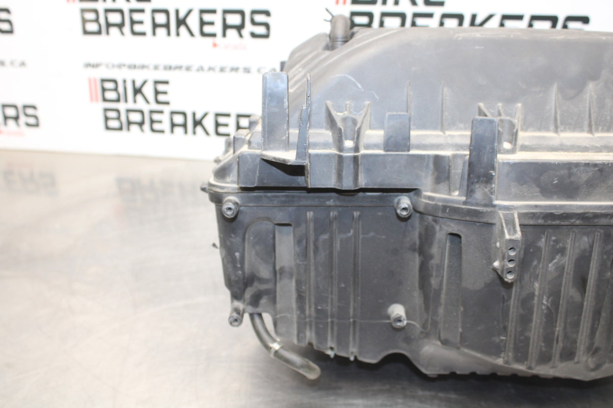 08 APRILIA SHIVER 750 AIRBOX AIR INTAKE FILTER BOX BB551