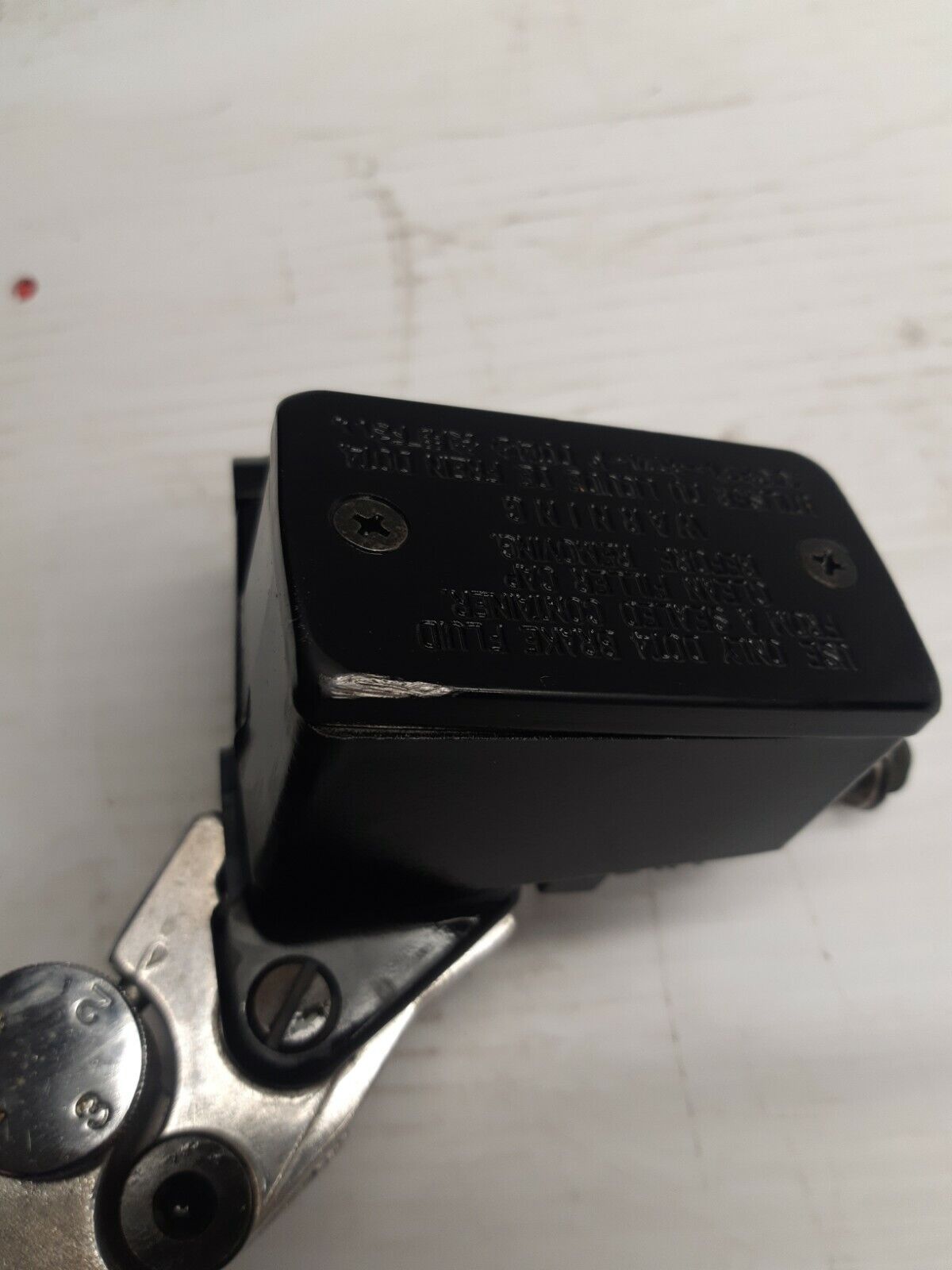 05-06 SUZUKI KATANA 750 GSX750F FRONT BRAKE MASTER CYLINDER w/ LEVER bb166