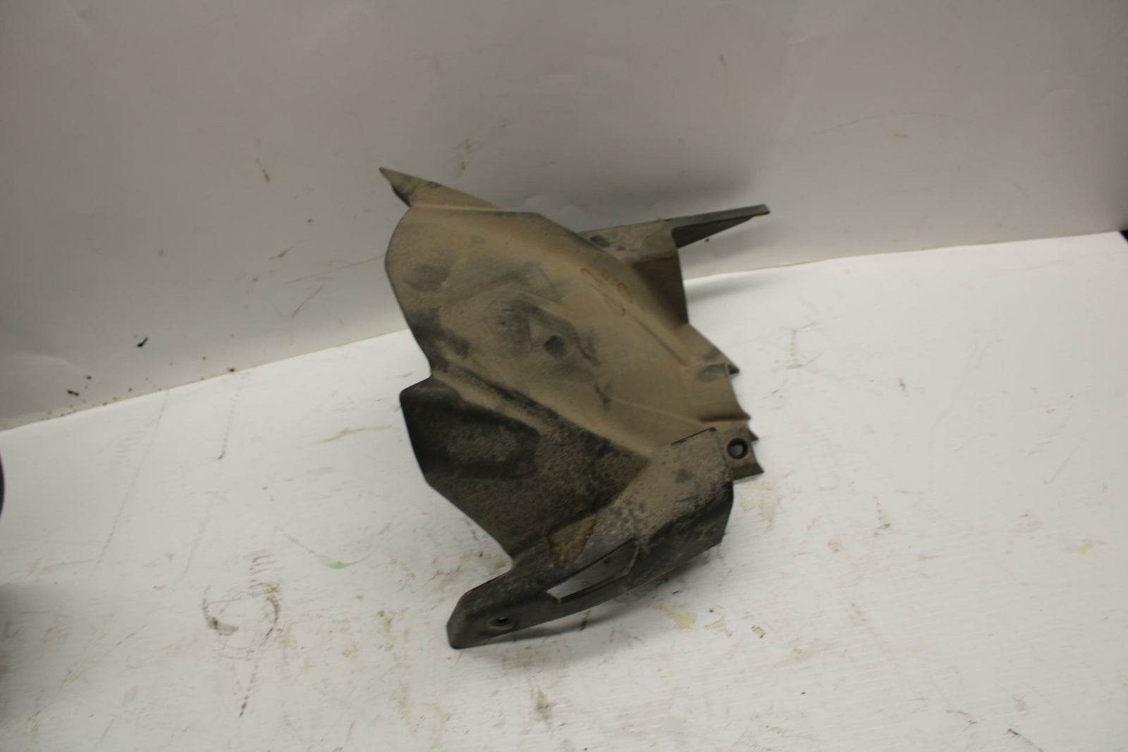 17-20 KAWASAKI NINJA 650 EX650 ABS REAR BACK WHEEL TIRE HUGGER FENDER BB277