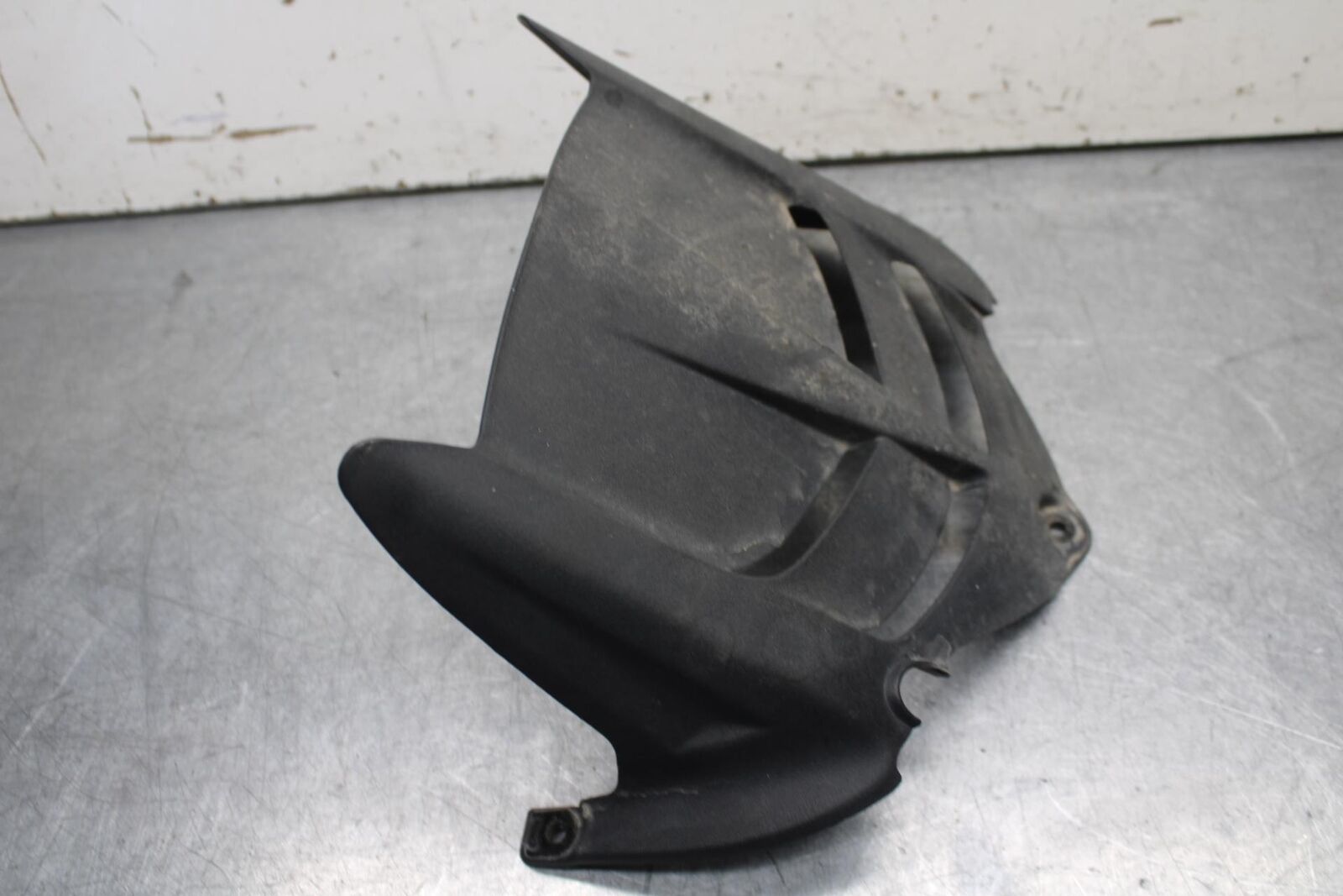 09-12 KAWASAKI NINJA ZX6R REAR BACK WHEEL TIRE HUGGER FENDER 35023-0171 BB640