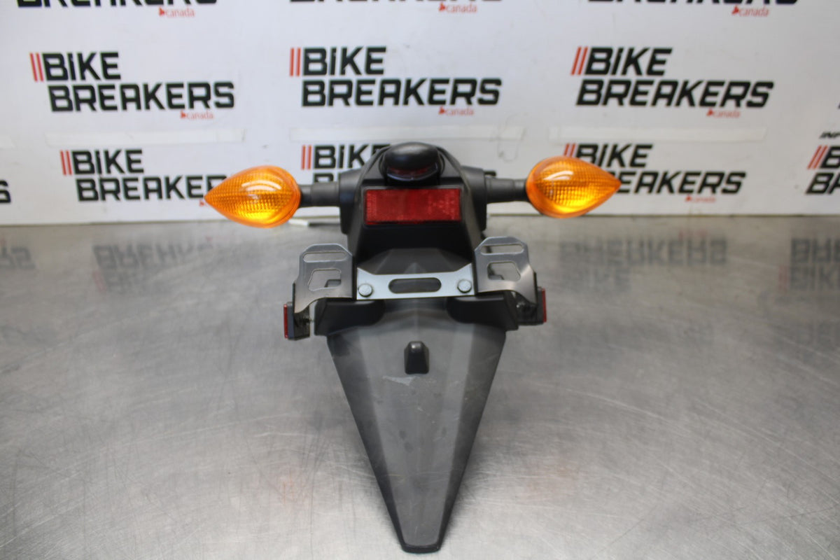 23 YAMAHA YZF R3 REAR BACK FENDER MUD GUARD BB003-B