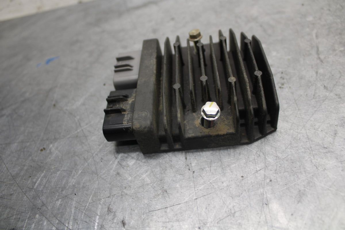 2015 Yamaha FJ09 RECTIFIER VOLTAGE REGULATOR BB41