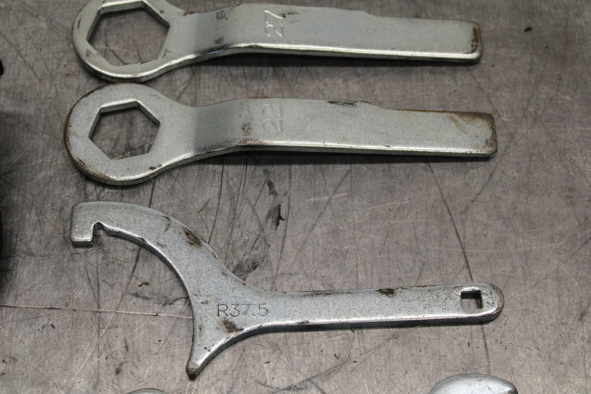 12-17 KAWASAKI ER-6N Z650 STOCK TOOLS OEM TOOL BAG KIT SET BB709