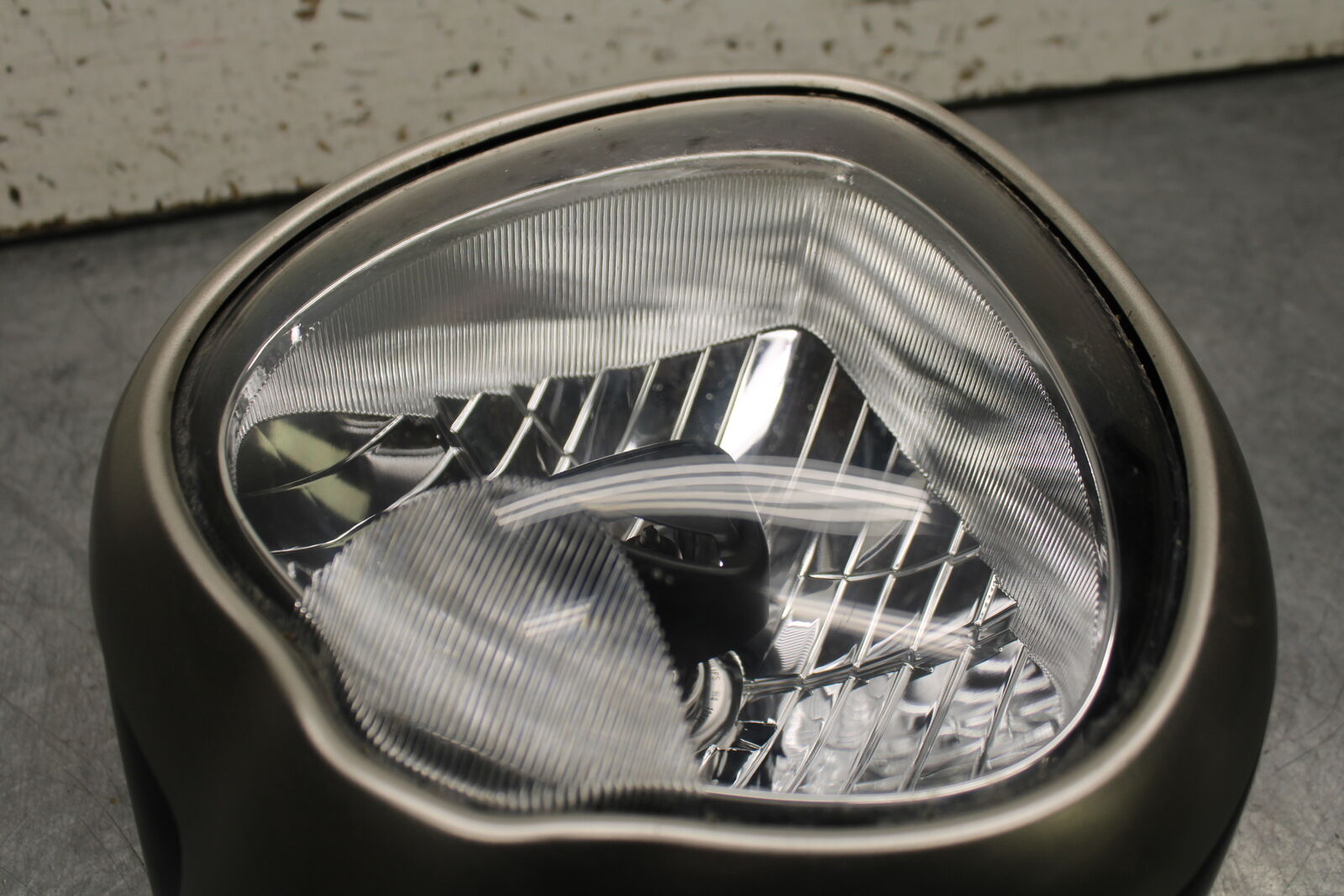 16-17 KAWASAKI VULCAN S 650 EN650 ABS FRONT HEAD LIGHT HEADLIGHT LAMP BB731