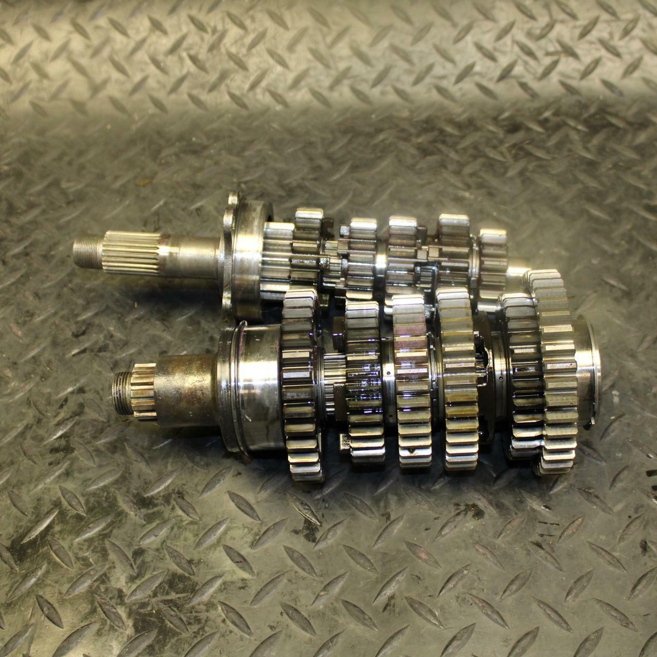 06 YAMAHA YZF R1 ENGINE MOTOR TRANSMISSION TRANNY GEARS BB191 D