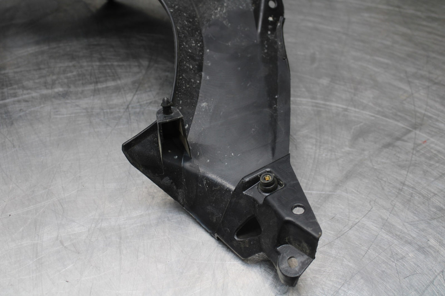 18-23 KAWASAKI NINJA 400 EX400 ABS FRONT CENTER COWL FAIRING BB177