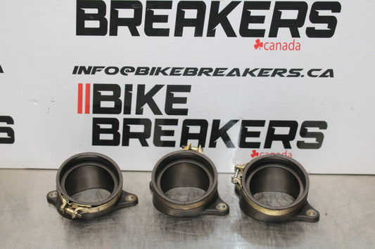 05 TRIUMPH ROCKET III AIR INTAKE BOOTS BB186