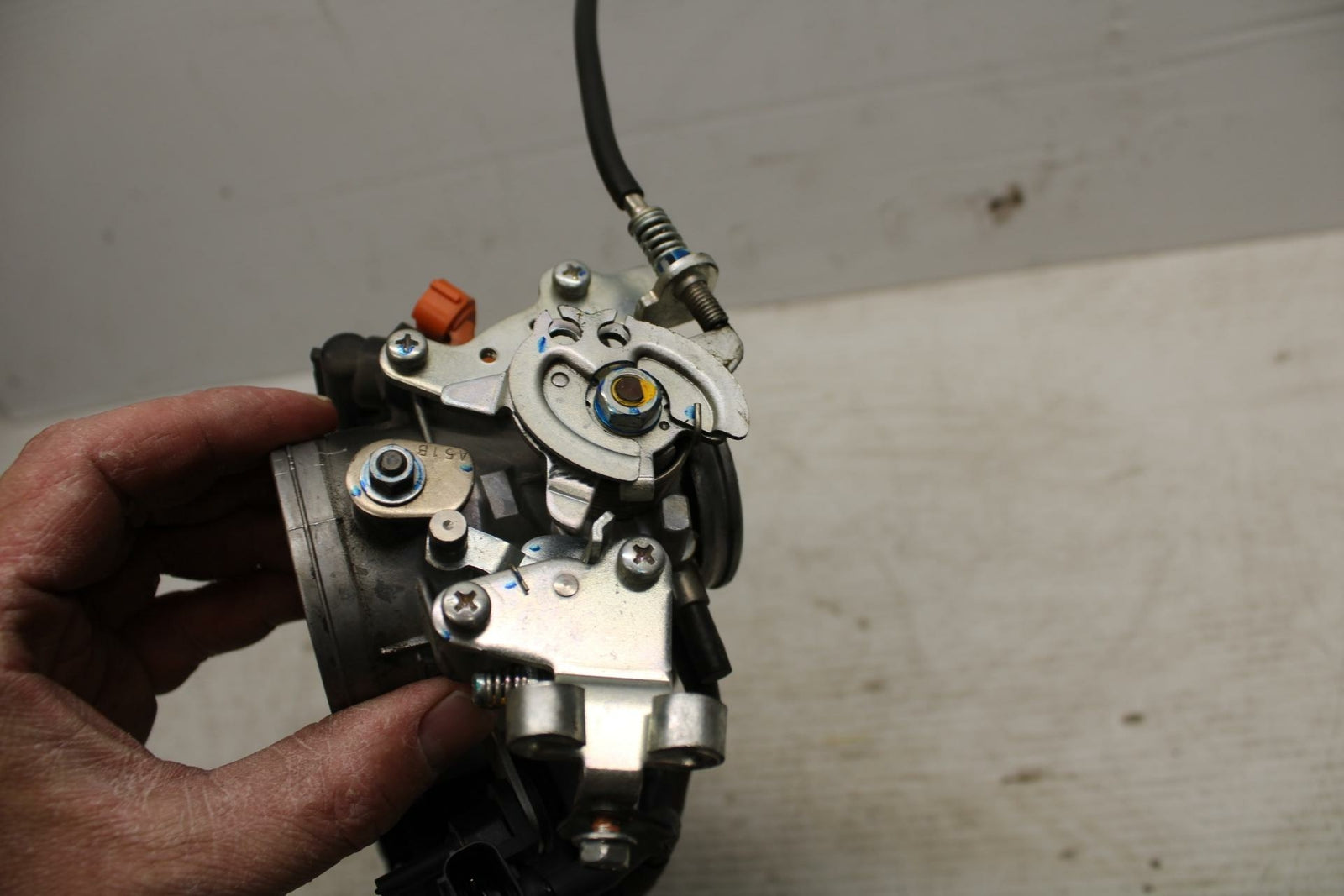 13-18 KAWASAKI NINJA ZX6R MAIN FUEL INJECTORS / THROTTLE BODIES BB304