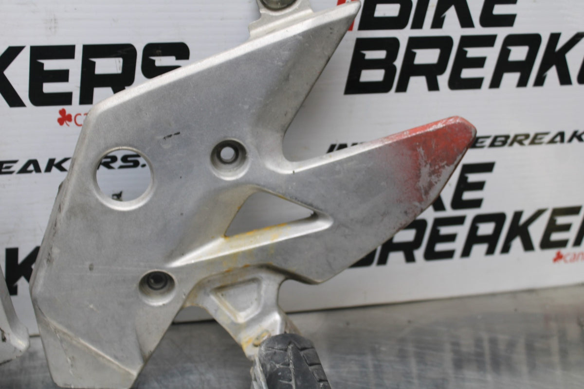 13-15 HONDA CBR500R RIGHT LEFT REARSETS REAR SET DRIVER FOOT PEGS  BB834