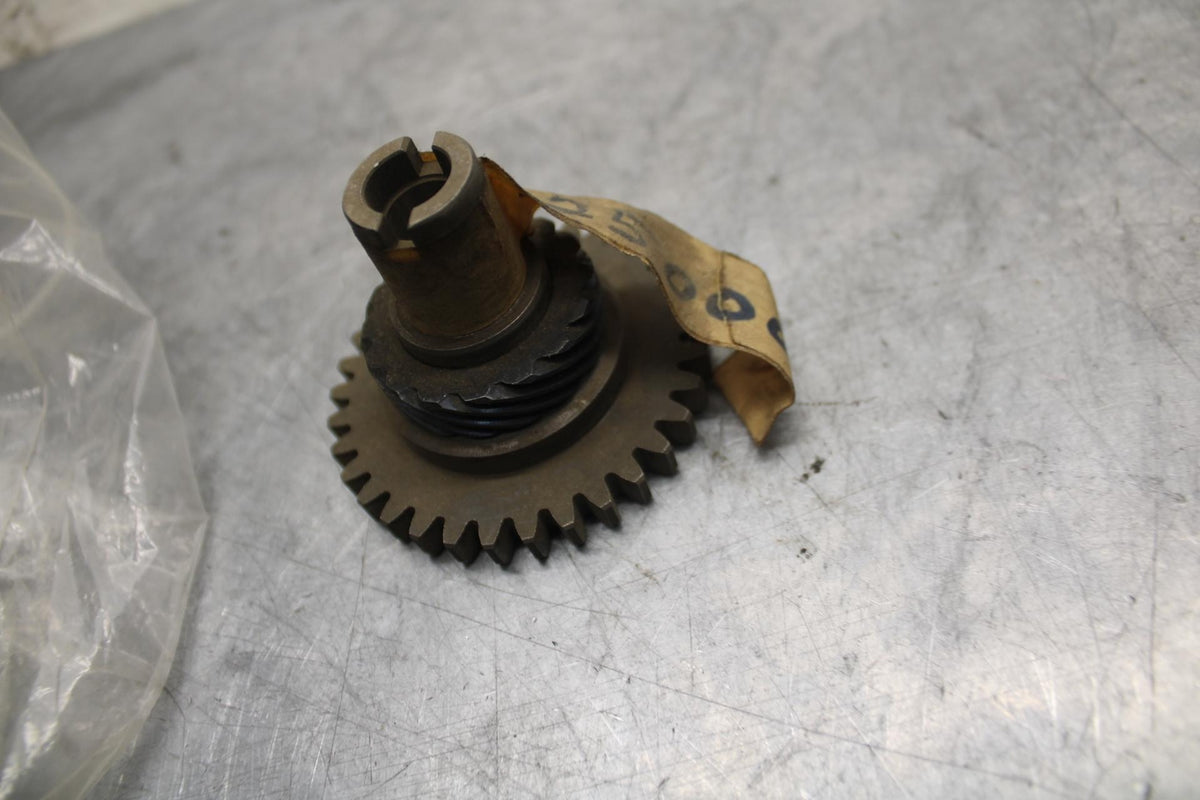 1972 Suzuki TS100  KICKSTART KICK START  GEAR26240-25001 BB33