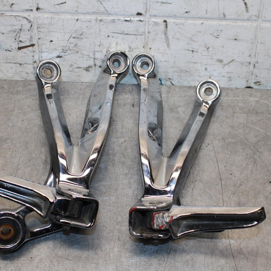 2001 Suzuki GSXR750 RIGHT LEFT REARSETS REAR  FOOT PEGS  BB553