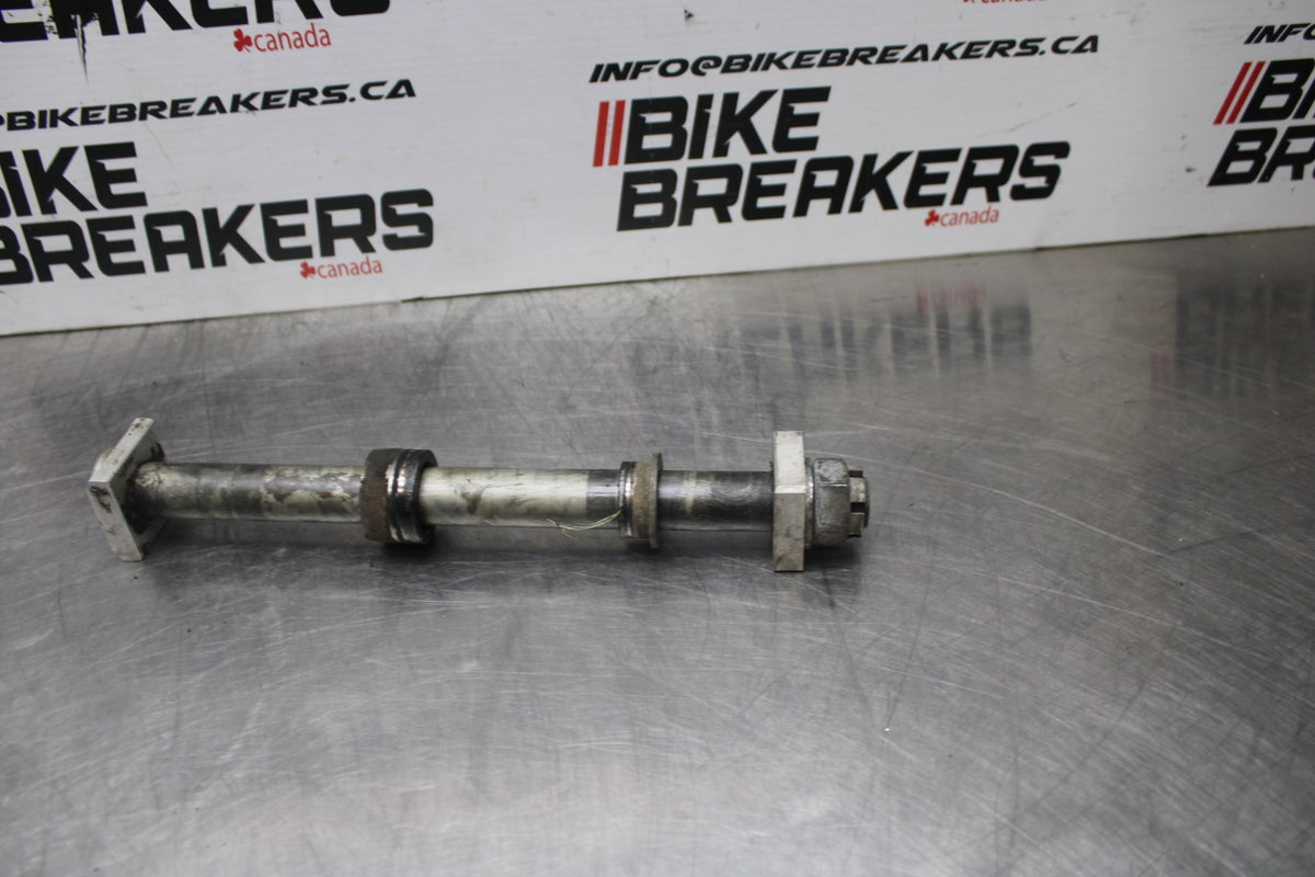 07-08 KAWASAKI NINJA ZX6R REAR AXLE BACK WHEEL RIM PIVOT BOLT AXEL BB855