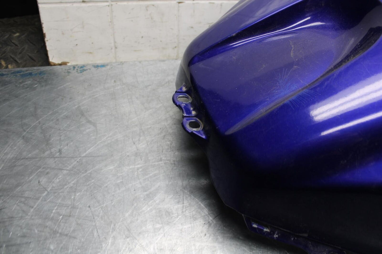 05-06 HONDA CBR600RR GAS TANK FUEL CELL COVER FAIRING COWL 83150-MEE-A10ZA BB484