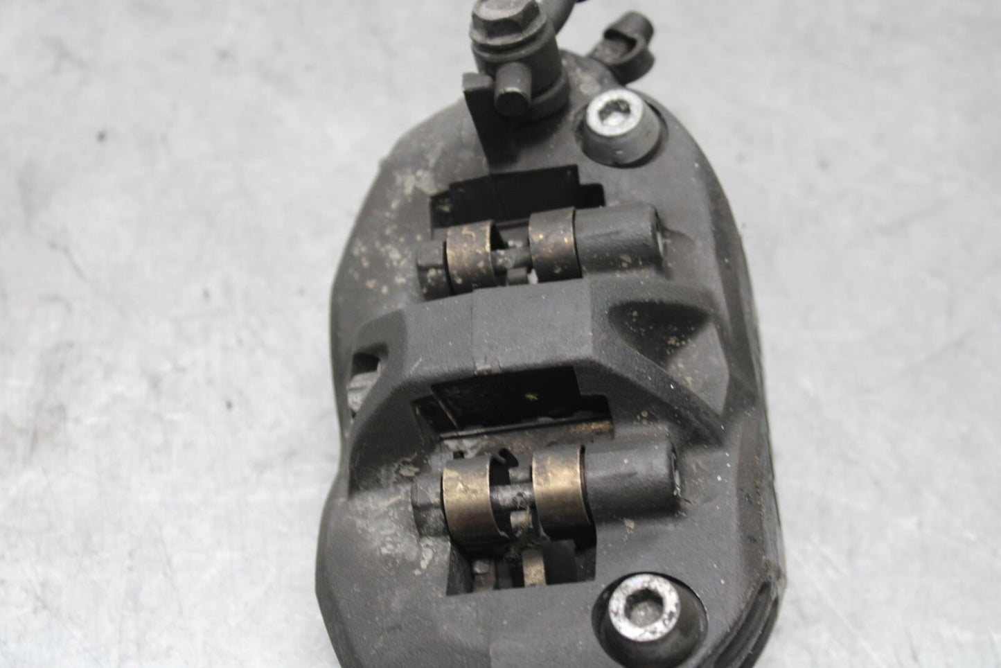 09-12 KAWASAKI NINJA ZX6R ZX600R RIGHT LEFT FRONT BRAKE CALIPER SET PAIR BB656