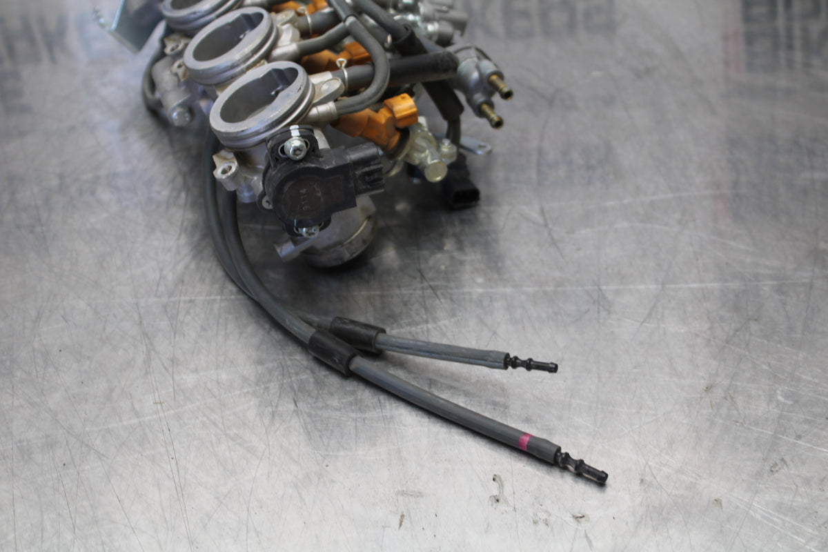 09-15 YAMAHA FZ6R MAIN FUEL INJECTORS / THROTTLE BODIES BB161