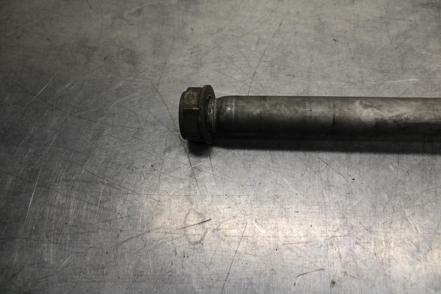 06-07 HONDA CBR1000RR REAR AXLE WHEEL RIM PIVOT BOLT AXEL 42301-MEL-000 BB99
