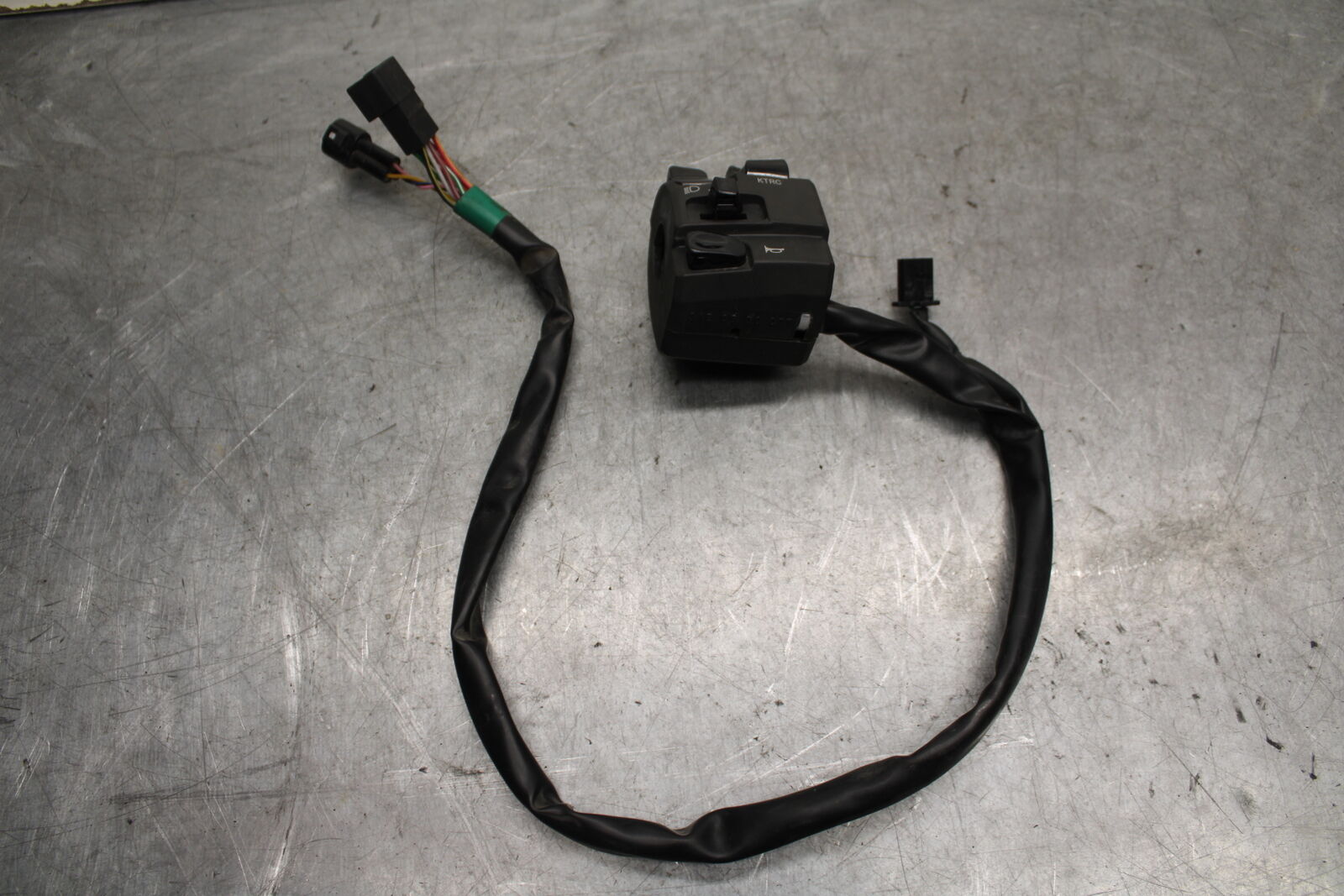 13-18 KAWASAKI NINJA ZX6R LEFT CLIP ON HANDLE HORN SIGNALS SWITCH BB666