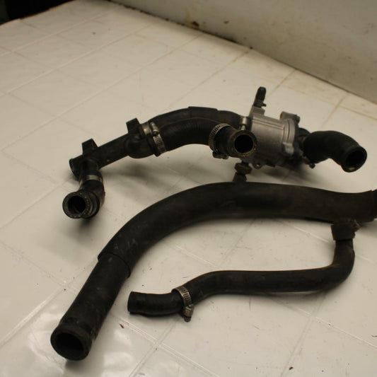 01-05 YAMAHA FZS1000 THERMOSTAT W HOUSING ASSEMBLY BB 04