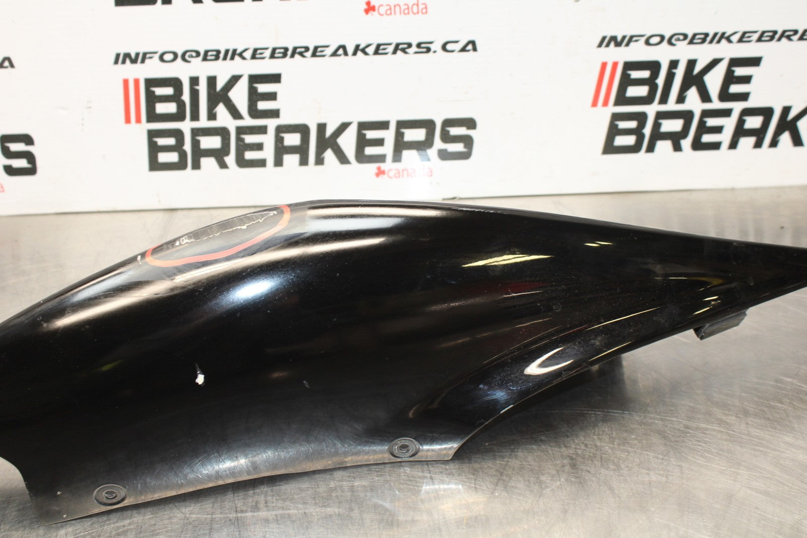 06-07 SUZUKI GSXR 600 RIGHT REAR BACK TAIL FAIRING COWL SHROUD BB178