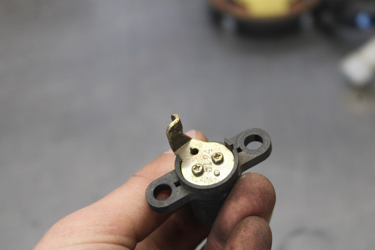 05 YAMAHA YZF R6 IGNITION LOCK KEY SET W/ GAS CAP AND SEAT LOCK BB858