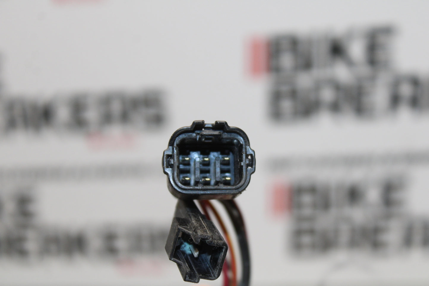 04-05 KAWASAKI NINJA ZX10R RIGHT CLIP ON HANDLE KILL OFF START SWITCHES BB163