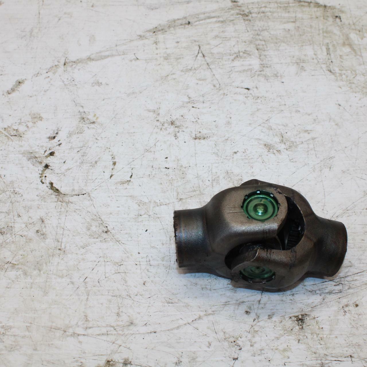 06 HONDA SHADOW 750 VT750C U UNIVERSAL JOINT GEAR BB352