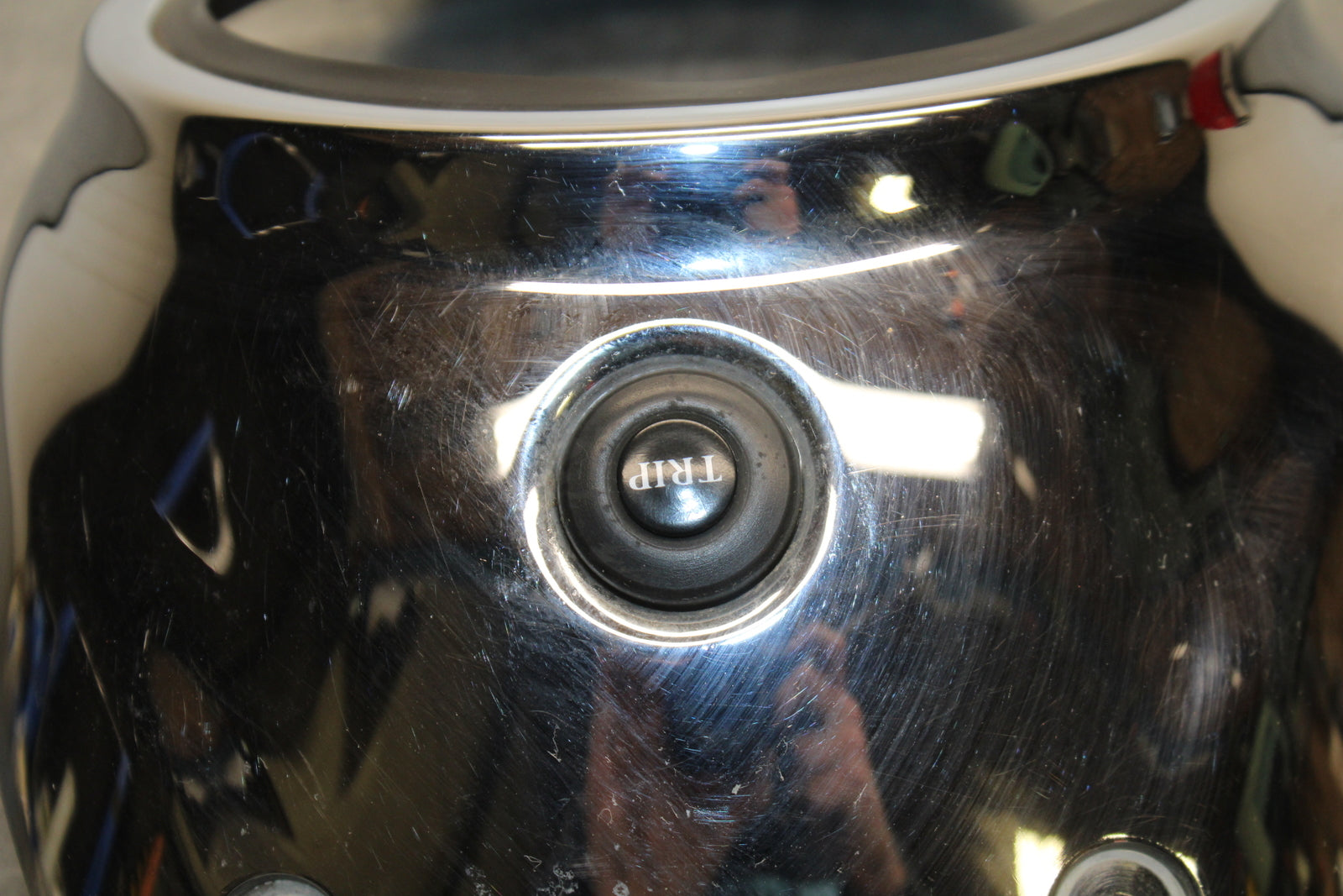 02-03 YAMAHA V STAR 1100 GAS TANK CAP COVER TRIM PANELCOWL FAIRING BB124