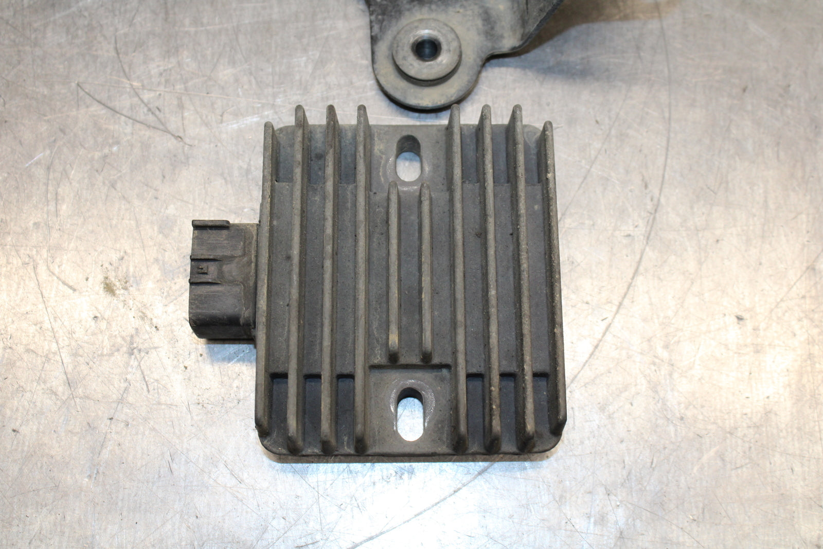 12-13 KAWASAKI Z1000 RECTIFIER VOLTAGE REGULATOR BB743