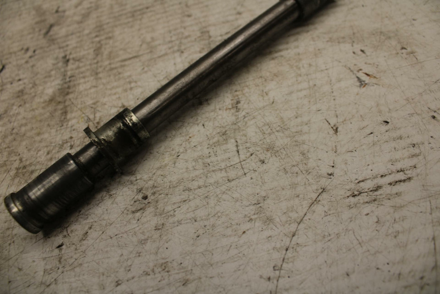 90-07 KAWASAKI ZZR 250 FRONT WHEEL RIM AXLE PIVOT BOLT BB298