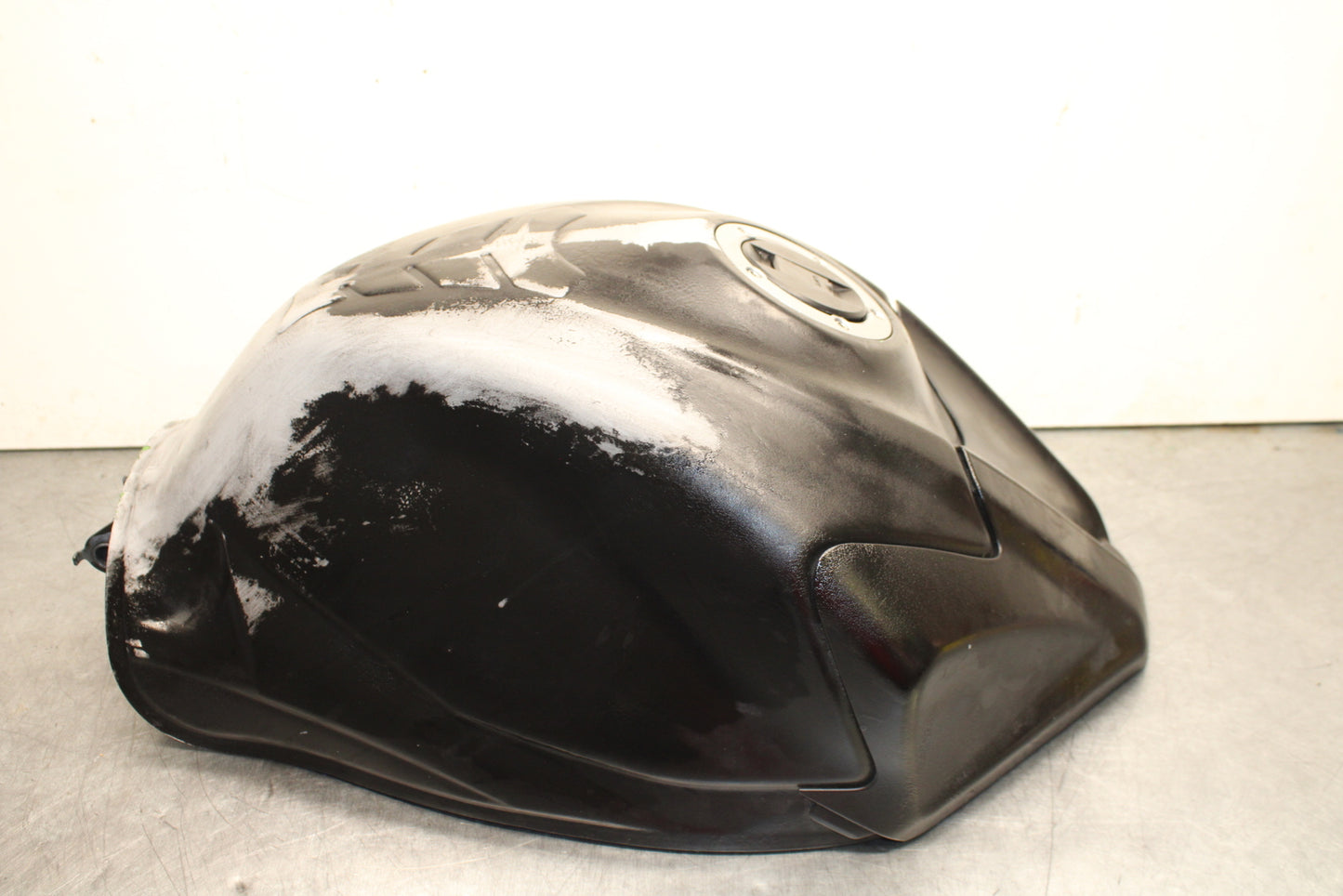 08-10 SUZUKI GSXR 600 GAS TANK FUEL CELL PETROL RESERVOIR BB753